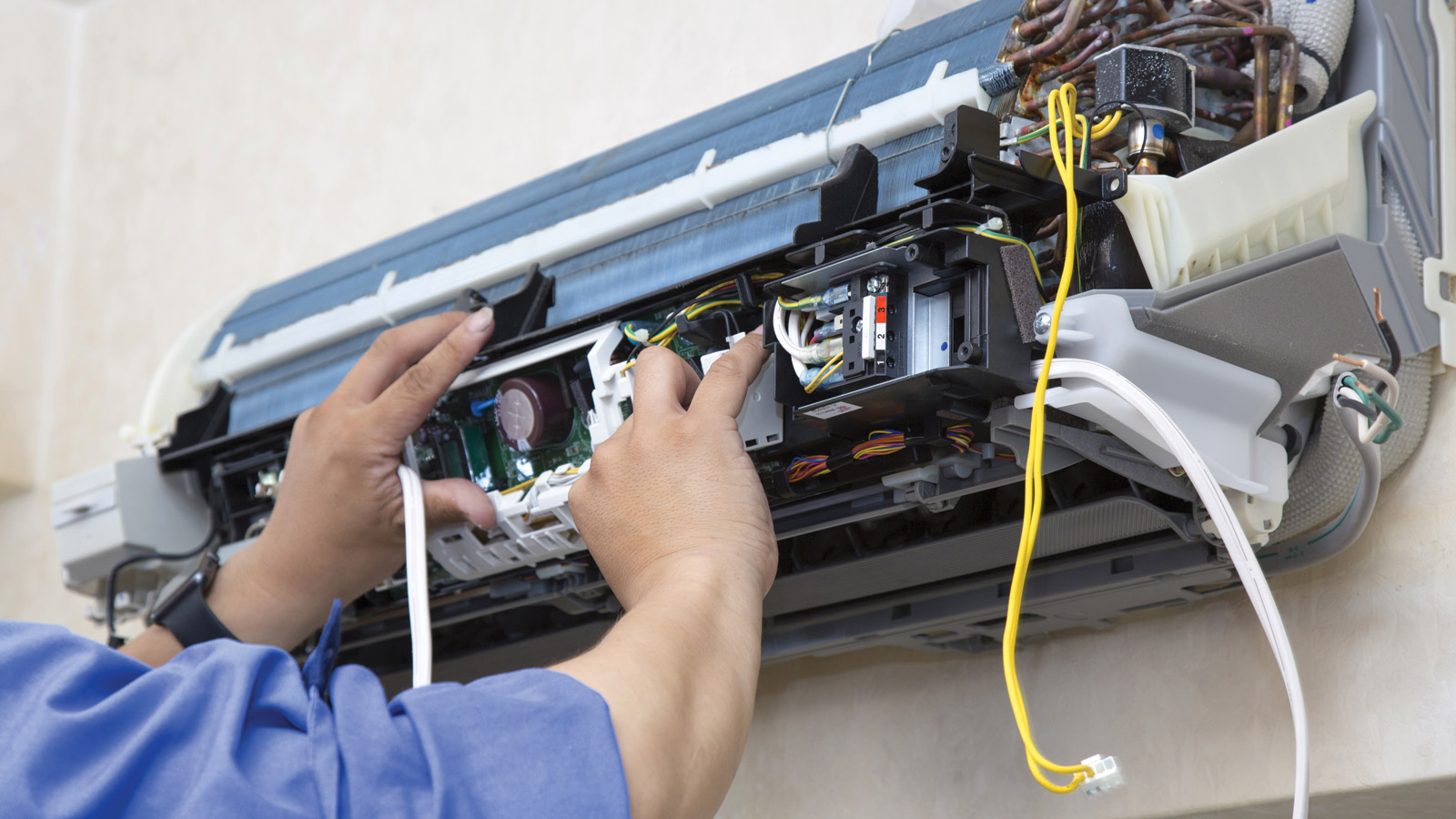 Mantenimiento del aire acondicionado ¿cómo se hace? OCU Mantenimiento del aire acondicionado ¿cómo se hace? OCU